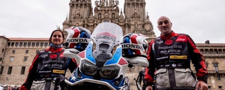 Manuel Arias y Yolanda Fernandez brillantes vencedores del Touring X2122 Volta motociclista a Galicia