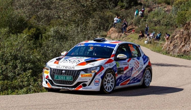 Santi García y Néstor Casal suben al podio en el Rallye Sierra Morena
